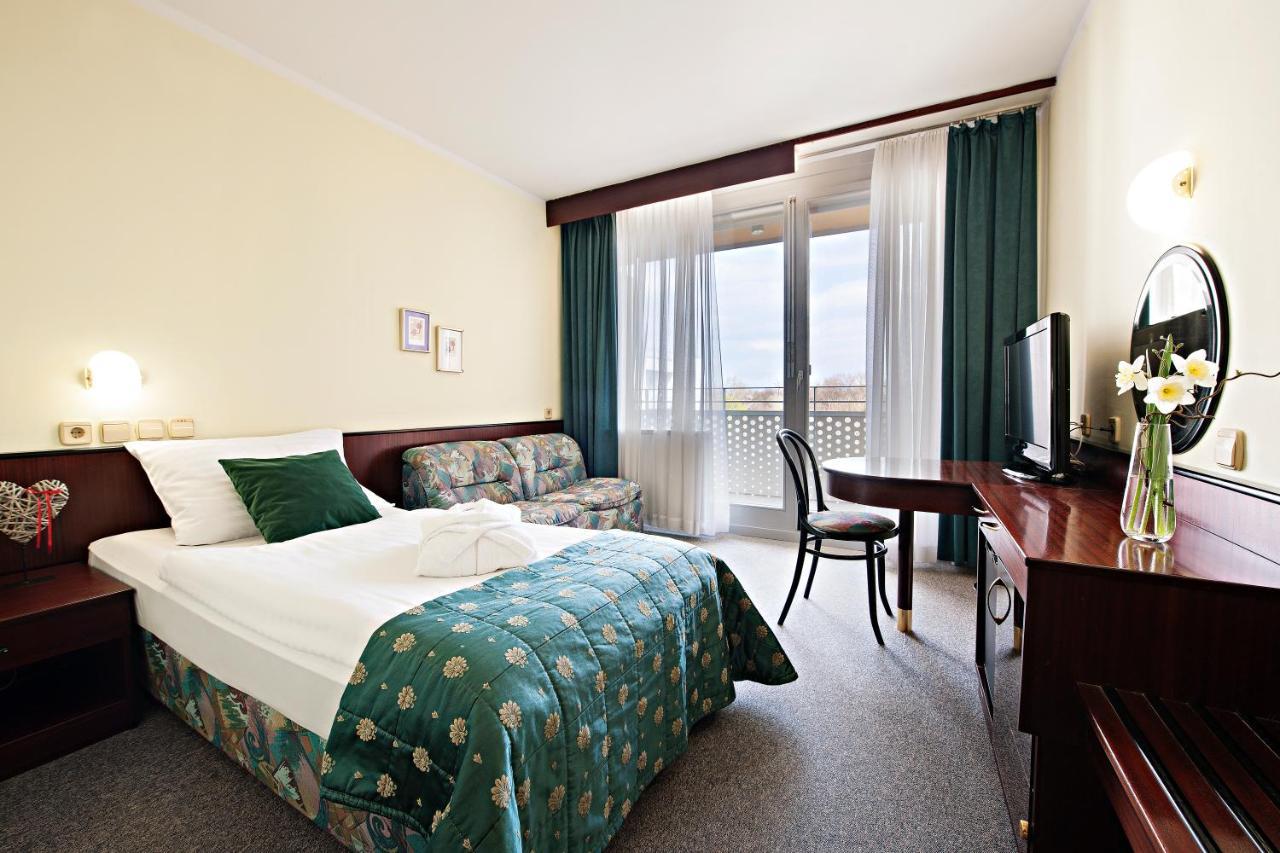 Radenci Spa Resort - Sava Hotels & Resorts ภายนอก รูปภาพ