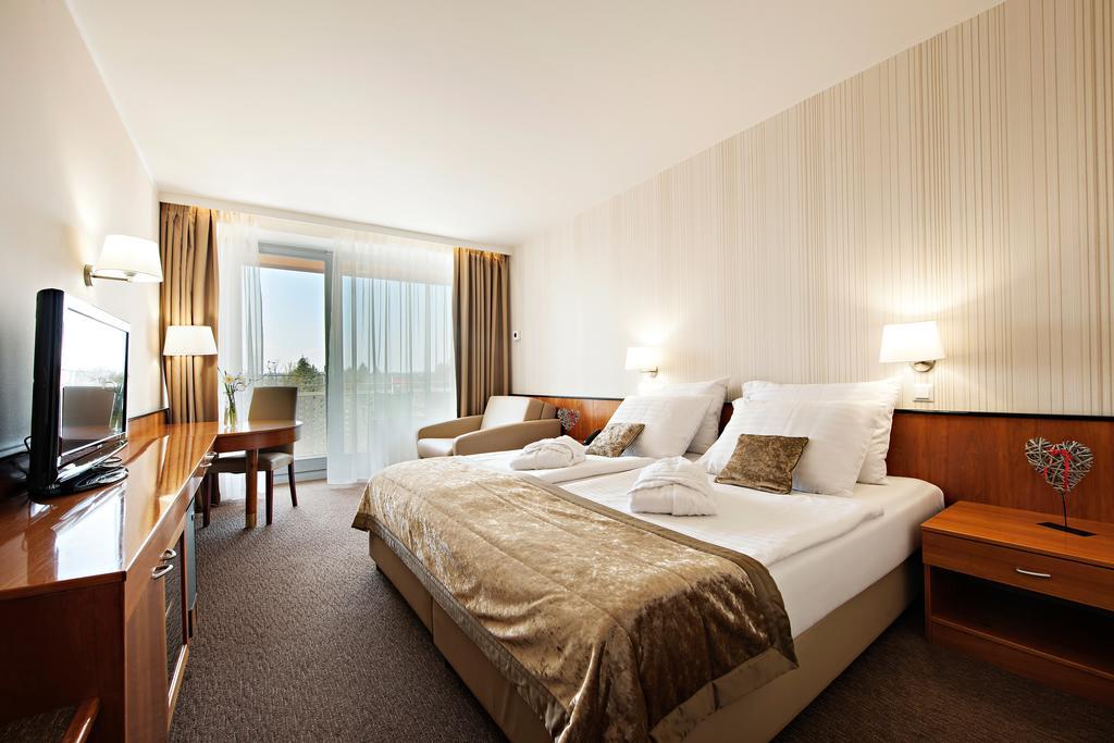 Radenci Spa Resort - Sava Hotels & Resorts ภายนอก รูปภาพ